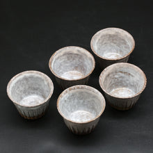 Charger l'image dans la galerie, Hagi container set (5 customers) <Hideo Hatano><br> hagi utsuwa zoroi<br> <Hideo Hadano>