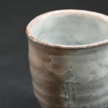 Load image into Gallery viewer, 萩湯呑 2<波多野英生> hagi-yunomi2 <Hideo Hadano>