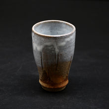 Load image into Gallery viewer, 萩麦酒呑・白萩 1<波多野英生> hagi-mugisyunomi shirahagi1 <Hideo Hadano>