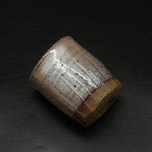 画像をギャラリービューアに読み込む, 萩湯呑 5<波多野英生> hagi-yunomi5 <Hideo Hadano>