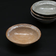 画像をギャラリービューアに読み込む, 萩平鉢 2<窯職人> hagi-hirabachi 2 <syokunin>