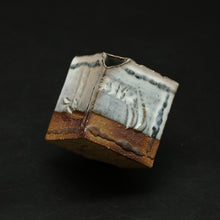 画像をギャラリービューアに読み込む, 萩角花入・窯変<波多野英生> hagi-kakuhanaire youhen <Hideo Hadano>