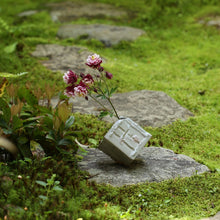 画像をギャラリービューアに読み込む, 萩角花入・グレー<波多野英生> hagi-kakuhanaire gray <Hideo Hadano>