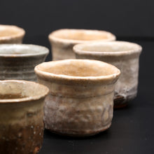 画像をギャラリービューアに読み込む, 萩ぐい吞揃<波多野善蔵> hagi-guinomi zoroi <Zenzou Hadano>