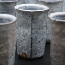 画像をギャラリービューアに読み込む, 白萩面取湯呑<波多野善蔵> shirahagi mentori-yunomi <Zenzou Hadano>