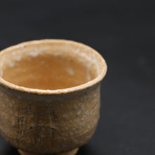 画像をギャラリービューアに読み込む, 萩ぐい吞 1 <波多野善蔵> hagi-guinomi 1 <Zenzou Hadano>
