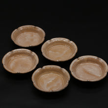 画像をギャラリービューアに読み込む, 萩輪花皿(大)・枇杷5枚組<窯職人> hagi-rinkazaradai-biwa-5 <syokunin>