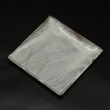 Load image into Gallery viewer, White clover plate &lt;Hideo Hatano&gt;&lt;br&gt; shirahagi-zara1&lt;br&gt; ＜Hideo Hadano＞
