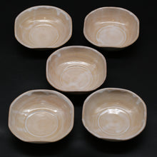 Load image into Gallery viewer, Hagi flat bowl (5 pieces) &lt;Kiln craftsman&gt;&lt;br&gt; hagi-hirabachi-5mai＜syokunin＞
