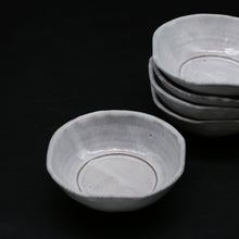 Load image into Gallery viewer, Hagi flat bowl (5 pieces) &lt;Kiln craftsman&gt;&lt;br&gt; hagi-hirabachi-5mai＜syokunin＞
