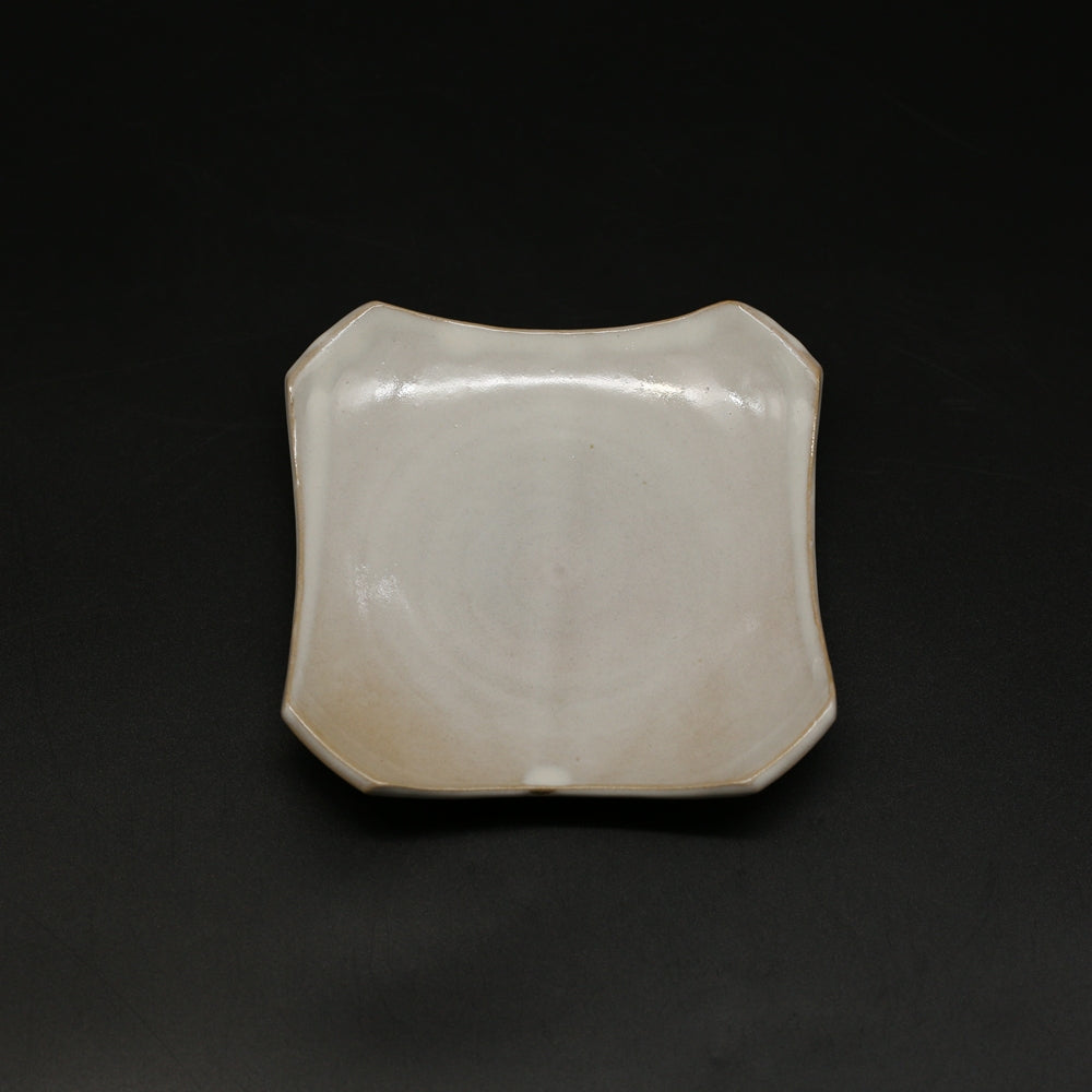 白萩四方皿 ＜窯職人＞ shirahagi-yohouzara ＜syokunin＞