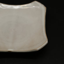 画像をギャラリービューアに読み込む, 白萩四方皿 ＜窯職人＞ shirahagi-yohouzara ＜syokunin＞
