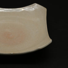 画像をギャラリービューアに読み込む, 萩四方皿 ＜窯職人＞ hagi-yohouzara ＜syokunin＞
