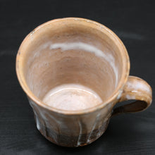 Load image into Gallery viewer, Hagi Coffee Bowl 2 &lt;Hideo Hatano&gt;&lt;br&gt; hagi-kohiwan2&lt;br&gt; ＜Hideo Hadano＞
