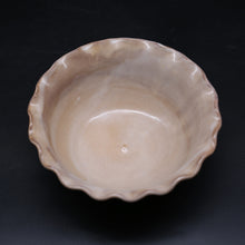 Load image into Gallery viewer, Hagi wave bowl &lt;Hideo Hatano&gt;&lt;br&gt; hagi-namibachi&lt;br&gt; ＜Hideo Hadano＞
