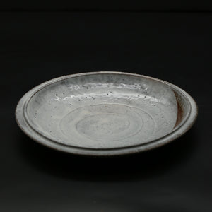 White clover plate &lt;Hideo Hatano&gt;<br> shirahagi-zara1<br> ＜Hideo Hadano＞