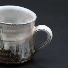 Load image into Gallery viewer, Hagi Coffee Bowl 8 &lt;Hideo Hatano&gt;&lt;br&gt; hagi-kohiwan8&lt;br&gt; ＜Hideo Hadano＞

