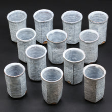 Afbeelding in Gallery-weergave laden, Chamfered White Hagi Tea Cup &lt;Zenzo Hatano&gt;&lt;br&gt; shirahagi mentori-yunomi&lt;br&gt; ＜Zenzou Hadano＞
