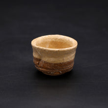 Load image into Gallery viewer, Hagi sake set 3 (sake bottle 1, guinoku 1)&lt;br&gt; &lt;Zenzo Hatano&gt;&lt;br&gt; hagi-syuki3＜Zenzou Hadano＞
