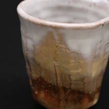 Afbeelding in Gallery-weergave laden, Hagi tea cup 1 &lt;Zenzo Hatano&gt;&lt;br&gt; hagi-yunomi&lt;br&gt; ＜Zenzou Hadano＞
