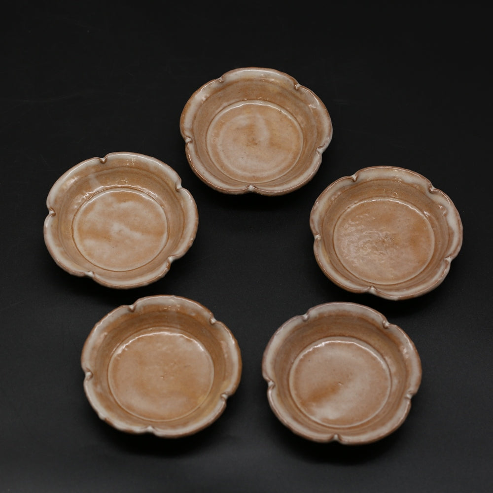 Hagiwa Flower Plate (Small) / Loquat 5-Piece Set <Kiln Craftsman><br> hagi-rinkazarasyou-biwa-5maigumi＜syokunin＞
