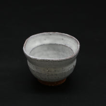 Lade das Bild in den Galerie-Viewer, Hagi Small Bowl 1 &lt;Kiln Craftsman&gt;&lt;br&gt; hagi-kobachi 1 &lt;syokunin&gt;
