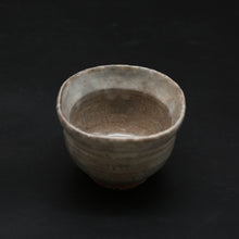 Carica l&#39;immagine nel visualizzatore di Gallery, Hagi Small Bowl 3 &lt;Kiln Craftsman&gt;&lt;br&gt; hagi-kobachi 3 &lt;syokunin&gt;
