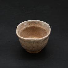 Cargar imagen en el visor de la galería, Hagi Small Bowl 4 &lt;Kiln Craftsman&gt;&lt;br&gt; hagi-kobachi 4 &lt;syokunin&gt;
